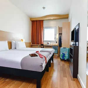 ibis-istanbul-esenyurt.istanbul-turkeyhotels.com/